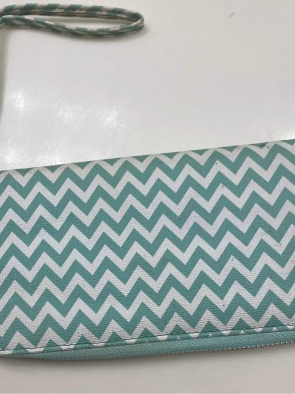 Seafoam Aqua & White Zip Around Wallet Wristlet – Multi Compartment Organizer
